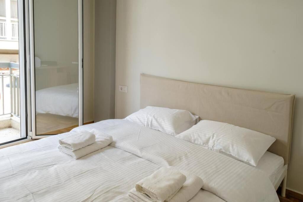 Modern Pangrati Flat! Apartment เอเธนส์ ภายนอก รูปภาพ